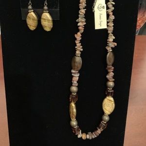 Premier Designs Necklace and Earrings